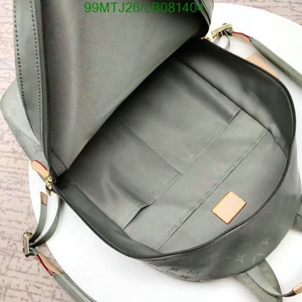 Louis Vuitton AAA+ Replica Discovery Backpack LB08140489426