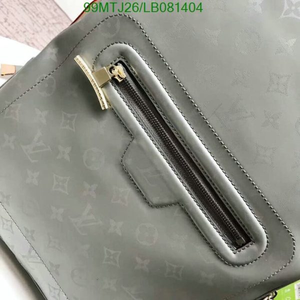 Louis Vuitton AAA+ Replica Discovery Backpack LB08140489426