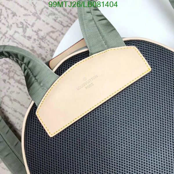 Louis Vuitton AAA+ Replica Discovery Backpack LB08140489426