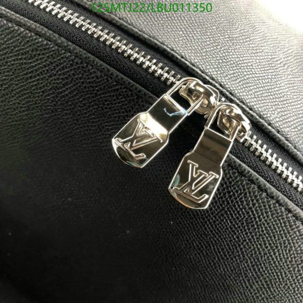 Louis Vuitton AAA+ Replica Discovery Backpack LBU0113508514