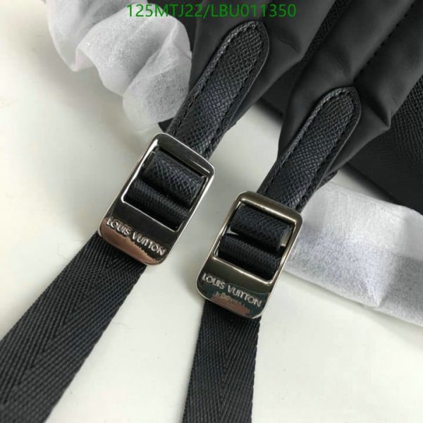 Louis Vuitton AAA+ Replica Discovery Backpack LBU0113508514