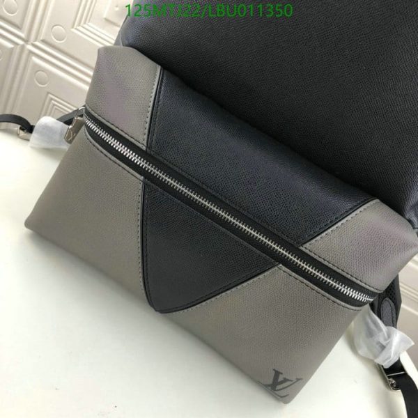 Louis Vuitton AAA+ Replica Discovery Backpack LBU0113508514