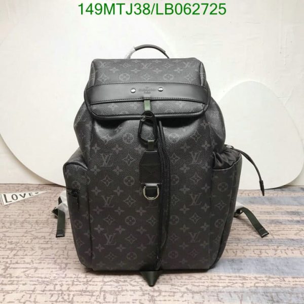 Louis Vuitton AAA+ Replica Discovery Bag Pack Rucksack LB06272589428