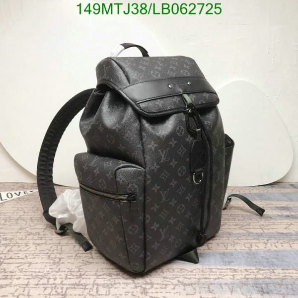 Louis Vuitton AAA+ Replica Discovery Bag Pack Rucksack LB06272589428