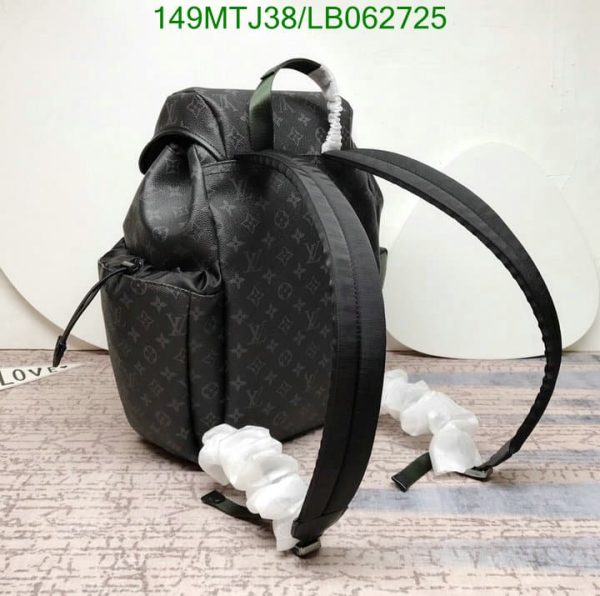 Louis Vuitton AAA+ Replica Discovery Bag Pack Rucksack LB06272589428