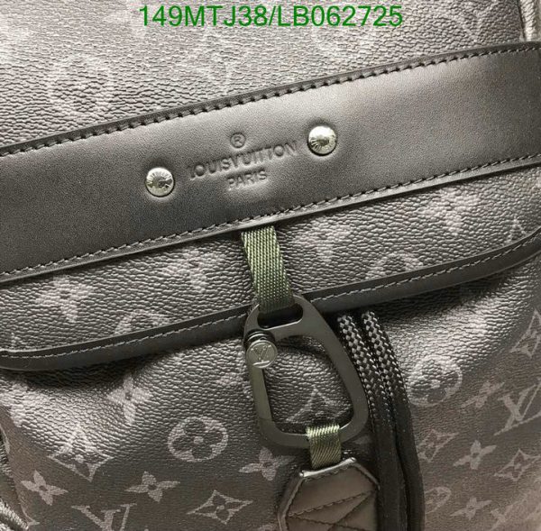 Louis Vuitton AAA+ Replica Discovery Bag Pack Rucksack LB06272589428