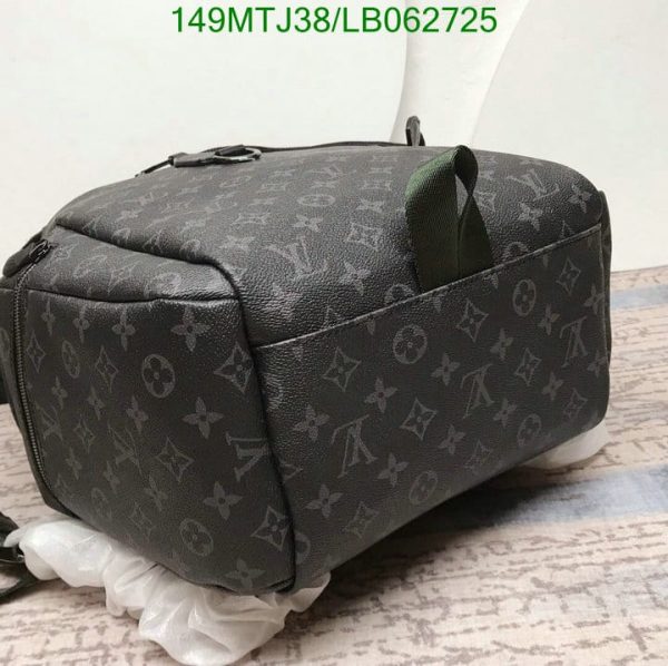 Louis Vuitton AAA+ Replica Discovery Bag Pack Rucksack LB06272589428