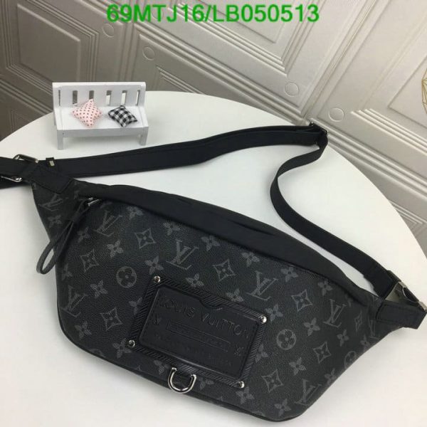 Louis Vuitton AAA+ Replica Discovery Bumbag LB05051341785