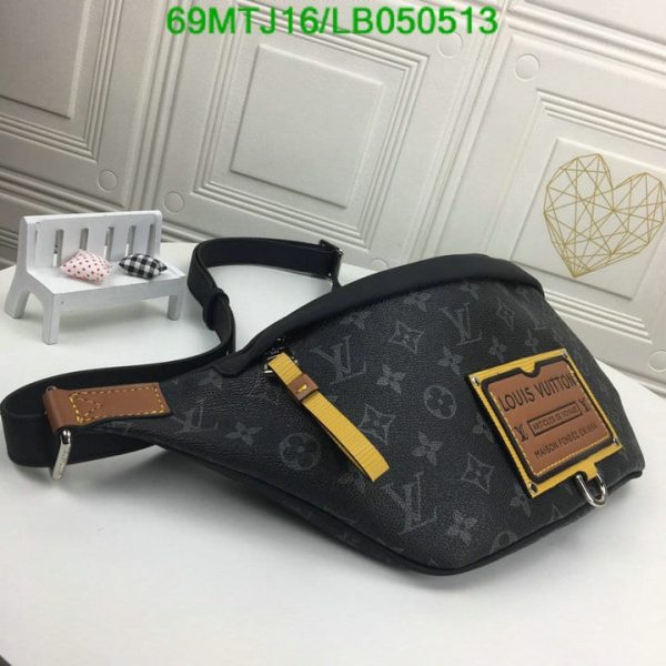 Louis Vuitton AAA+ Replica Discovery Bumbag LB05051341785