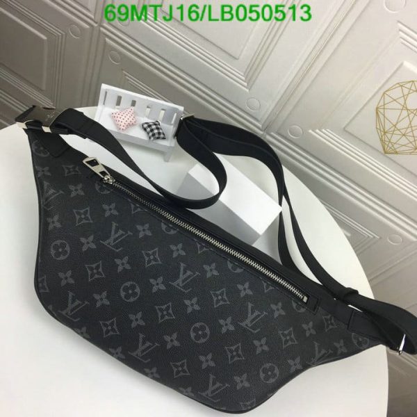 Louis Vuitton AAA+ Replica Discovery Bumbag LB05051341785