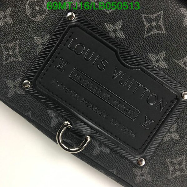 Louis Vuitton AAA+ Replica Discovery Bumbag LB05051341785