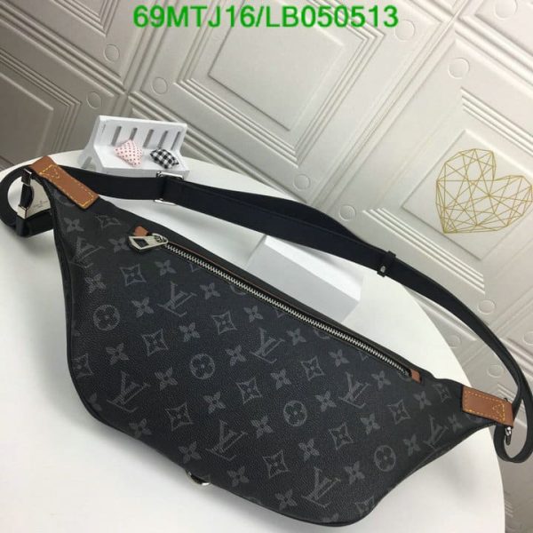 Louis Vuitton AAA+ Replica Discovery Bumbag LB05051341785