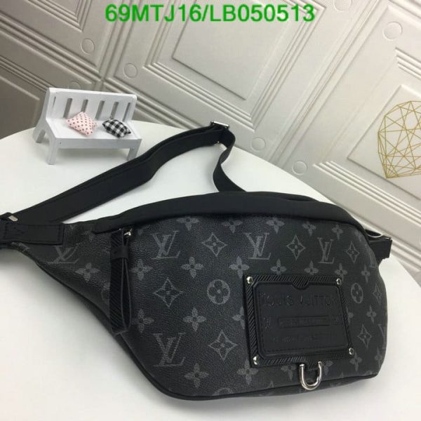 Louis Vuitton AAA+ Replica Discovery Bumbag LB05051341785