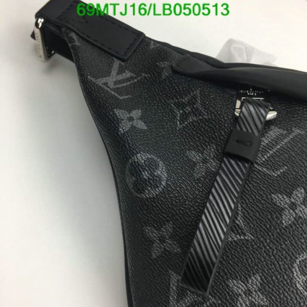 Louis Vuitton AAA+ Replica Discovery Bumbag LB05051341785