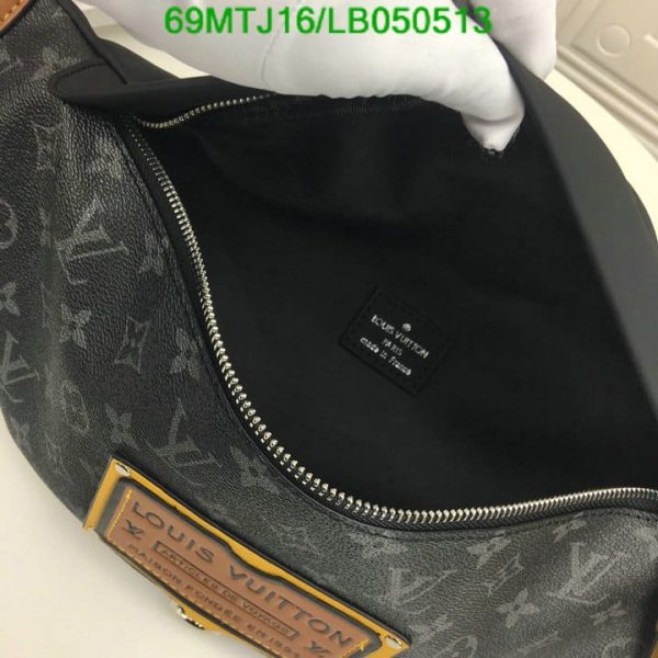 Louis Vuitton AAA+ Replica Discovery Bumbag LB05051341785