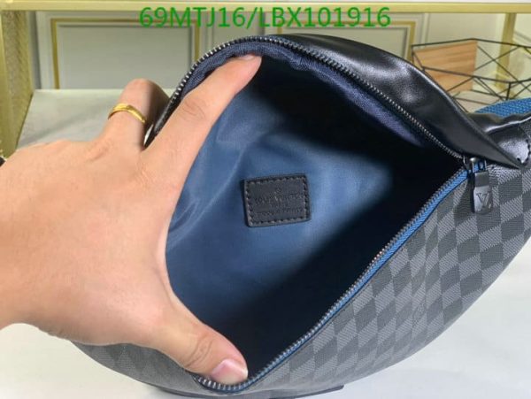 Louis Vuitton AAA+ Replica Discovery Bumbag Limited Edition LBX1019162367