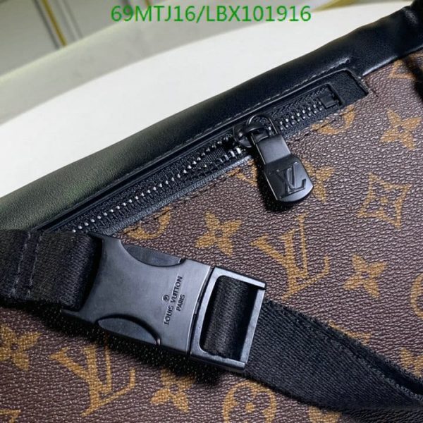 Louis Vuitton AAA+ Replica Discovery Bumbag Limited Edition LBX1019162367