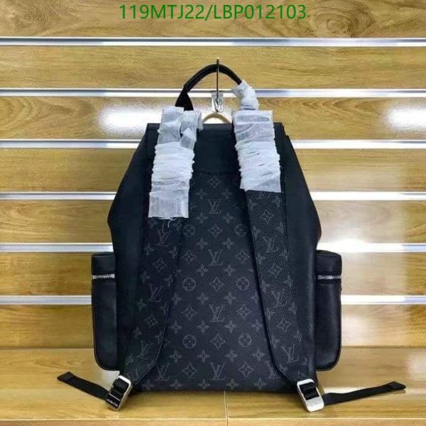 Louis Vuitton AAA+ Replica Discovery Taiga Black Eclipse Canvas Backpack LBP0121037654