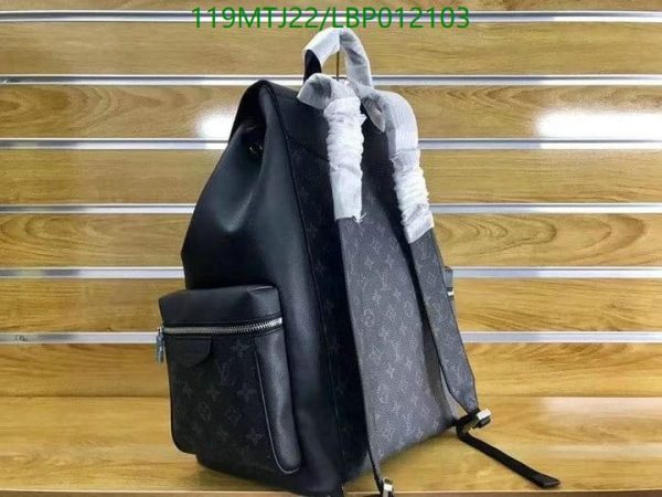 Louis Vuitton AAA+ Replica Discovery Taiga Black Eclipse Canvas Backpack LBP0121037654