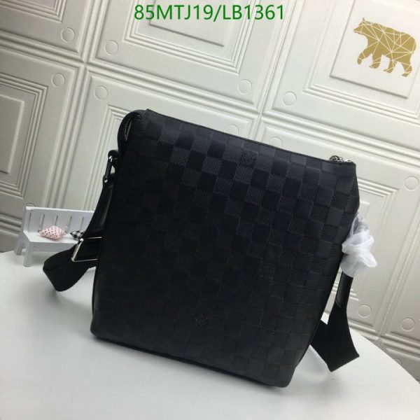 Louis Vuitton AAA+ Replica Discovery messenger bb LB13617654390