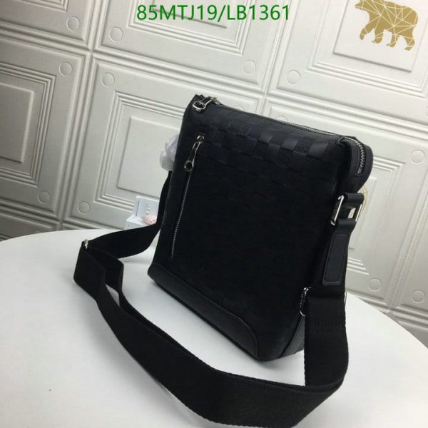 Louis Vuitton AAA+ Replica Discovery messenger bb LB13617654390