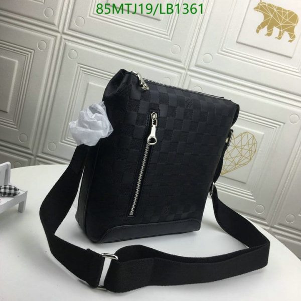 Louis Vuitton AAA+ Replica Discovery messenger bb LB13617654390