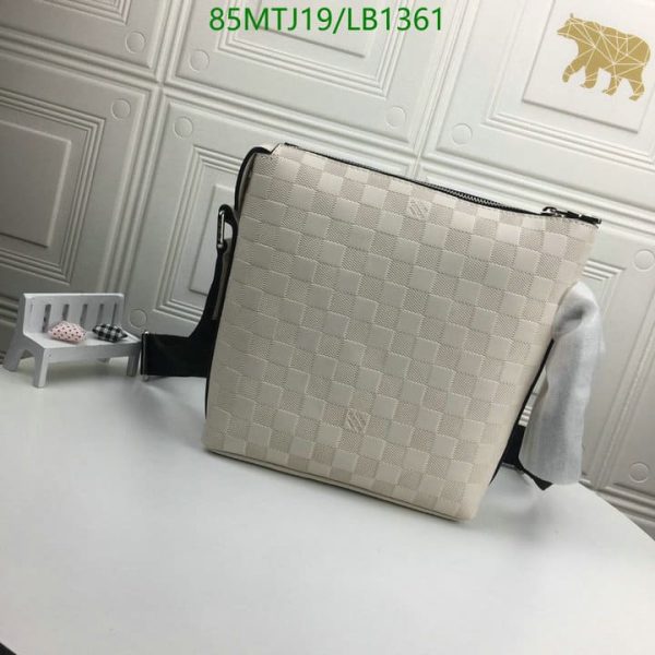 Louis Vuitton AAA+ Replica Discovery messenger bb LB13617654390