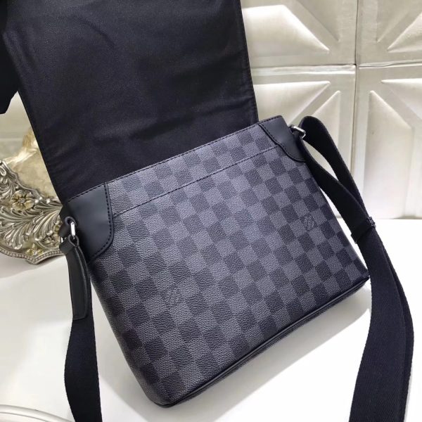 Louis Vuitton AAA+ Replica District PM Damier Graphite Bag LB10283326548