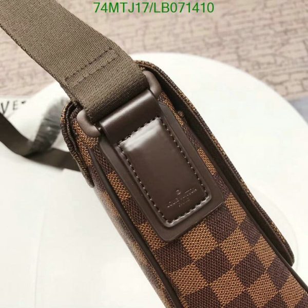 Louis Vuitton AAA+ Replica District PM crossbody Shoulder Bag LB07141063257