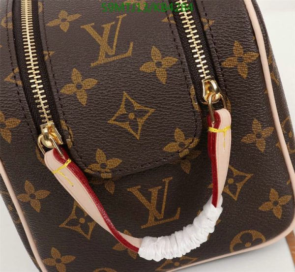 Louis Vuitton AAA+ Replica Dop Kit new Travel bag KB42847568243