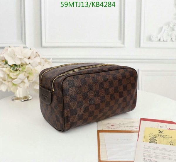 Louis Vuitton AAA+ Replica Dop Kit new Travel bag KB42847568243