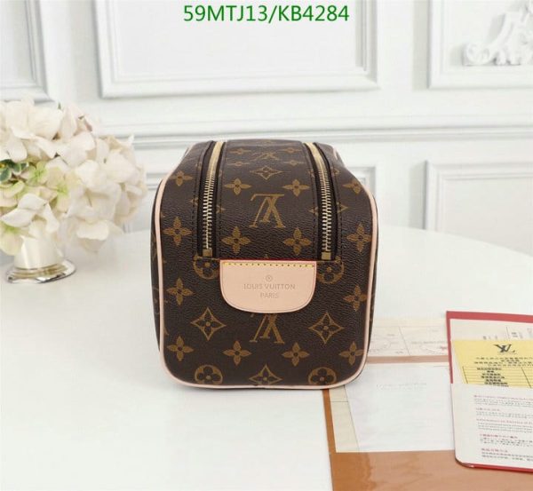 Louis Vuitton AAA+ Replica Dop Kit new Travel bag KB42847568243