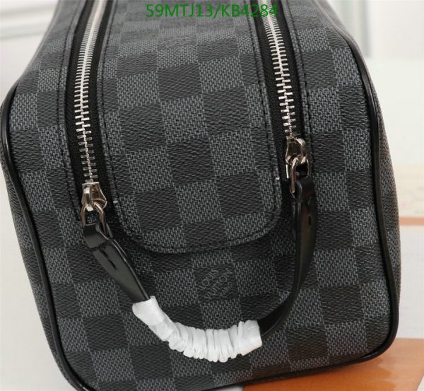 Louis Vuitton AAA+ Replica Dop Kit new Travel bag KB42847568243