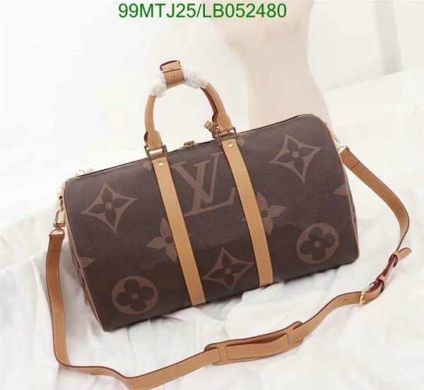 Louis Vuitton AAA+ Replica Duffle Bag LB05248087413