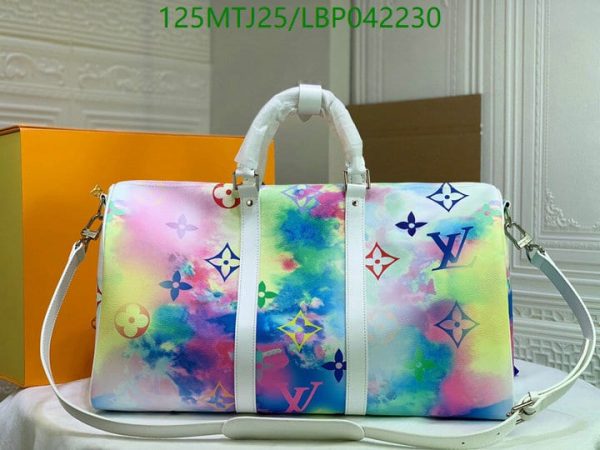 Louis Vuitton AAA+ Replica Duffle Bag LBP0422304706