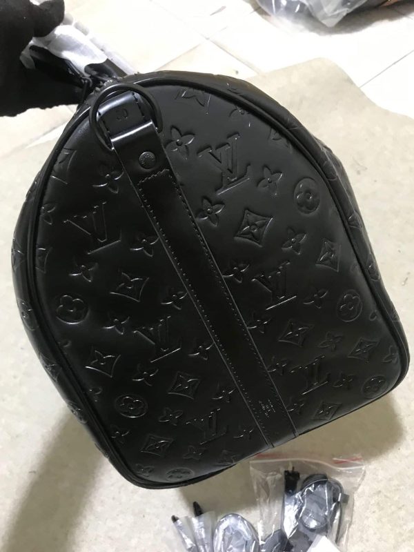 Louis Vuitton AAA+ Replica Duffle Bag YB14956543789