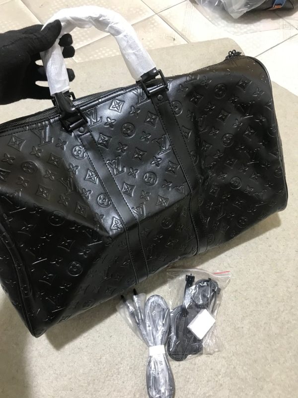 Louis Vuitton AAA+ Replica Duffle Bag YB14956543789