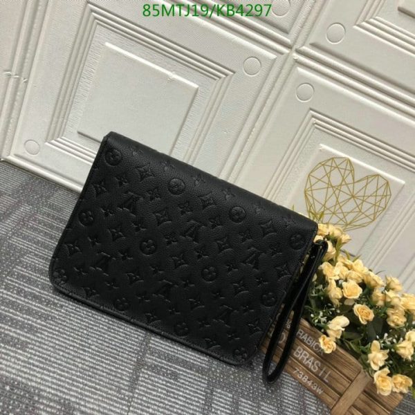 Louis Vuitton AAA+ Replica Duo Messenger Bag KB42975710368