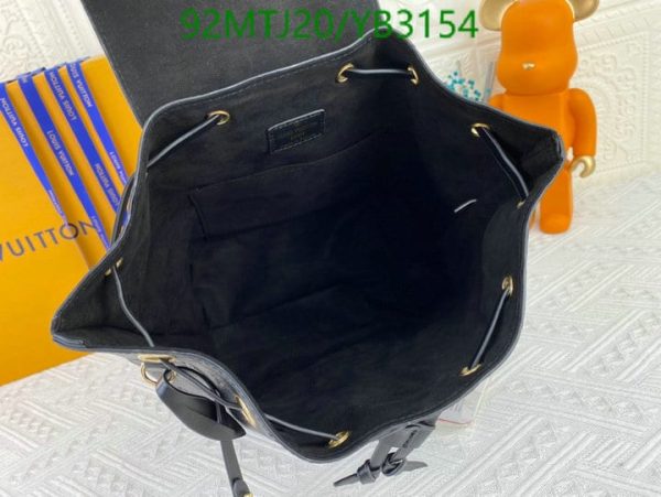 Louis Vuitton AAA+ Replica Empreinte Montsouris Backpack YB31548965472