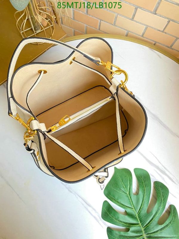 Louis Vuitton AAA+ Replica Empreinte Neonoe Cream Hobo Bag LB10752365894