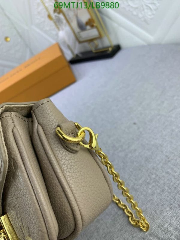 Louis Vuitton AAA+ Replica Empreinte Shoulder Bag LB98800258789