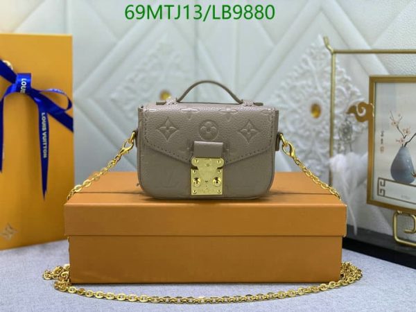 Louis Vuitton AAA+ Replica Empreinte Shoulder Bag LB98800258789