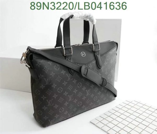 Louis Vuitton AAA+ Replica Explorer Briefcase LB04163659624