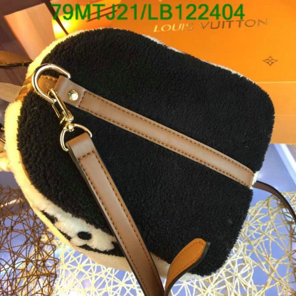 Louis Vuitton AAA+ Replica Fleece Speedy Bags LB12240489634