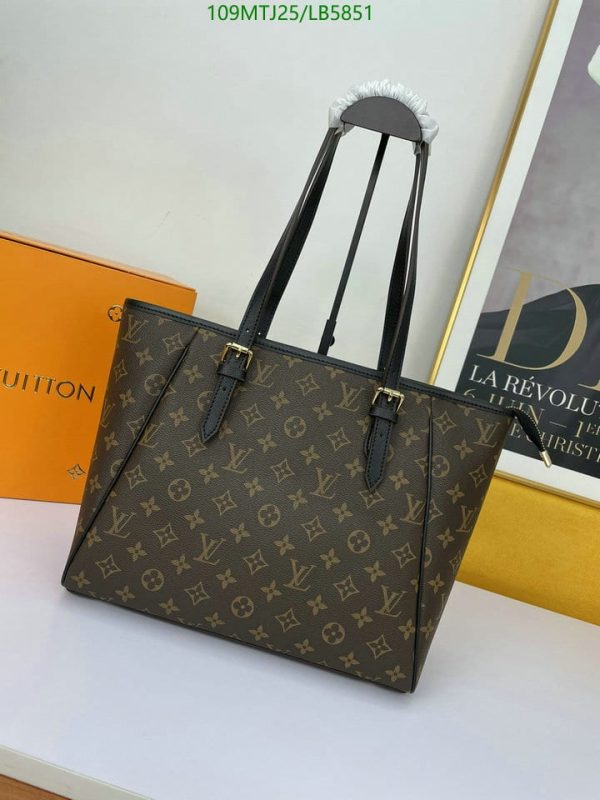 Louis Vuitton AAA+ Replica Flower Tote Bag LB58517502139