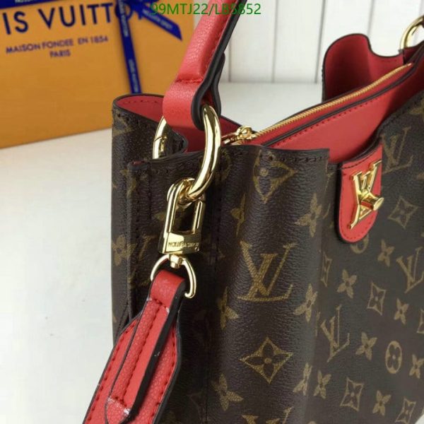 Louis Vuitton AAA+ Replica Gaia Handbag LB58524720659