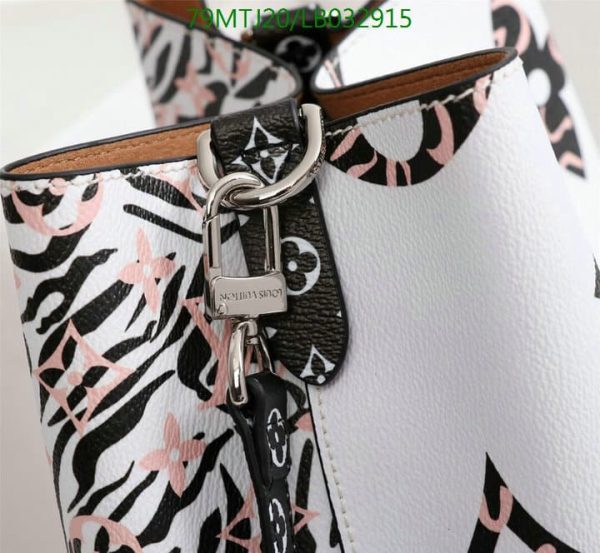 Louis Vuitton AAA+ Replica Giant Jungle Neoneo LB03291535286