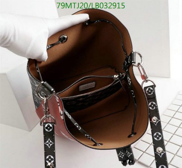 Louis Vuitton AAA+ Replica Giant Jungle Neoneo LB03291535286