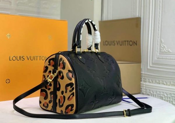 Louis Vuitton AAA+ Replica Giant Wild at Heart Speedy Bandouliere LB70516234928