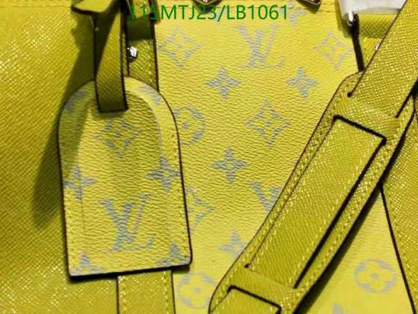 Louis Vuitton AAA+ Replica Grey Black Printed Duffie Bag LB10612654397